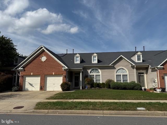 3704 Colony Club Dr, Edgewater