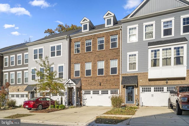 8357 Meadowood Dr, Hanover