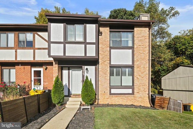 1215 Driftwood Ct, Arnold