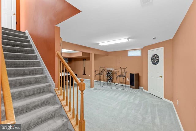 112 Farmbrook Lane, Hanover