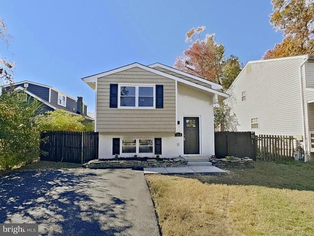 1708 Millstone Dr, Edgewater