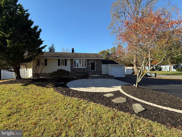 127 Duval Ln, Edgewater