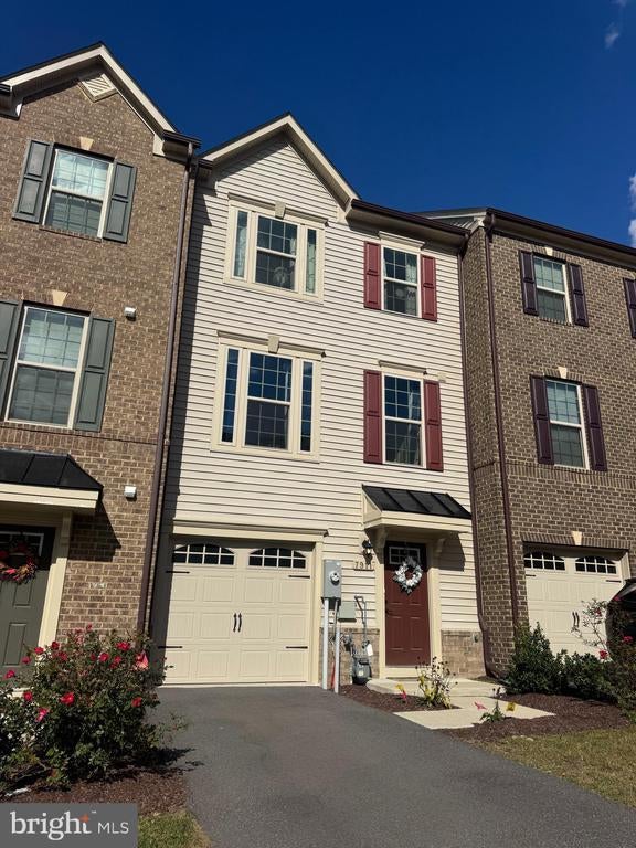 7911 Mine Run Rd, Hanover