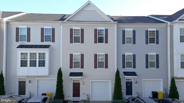 221 Gunther Pl, Glen Burnie
