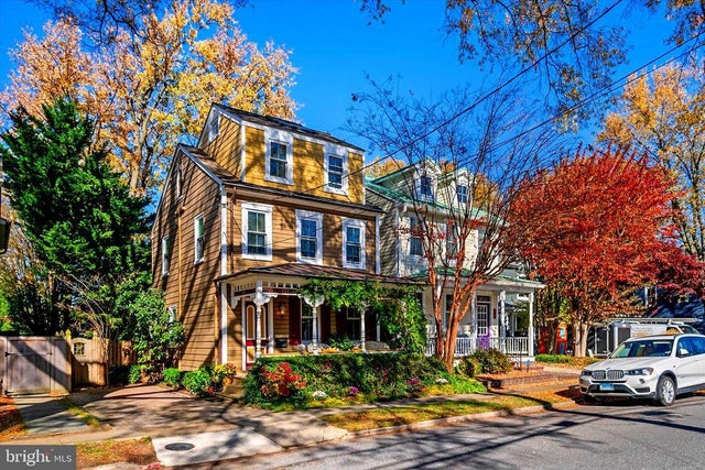 120 Chesapeake Ave, Annapolis