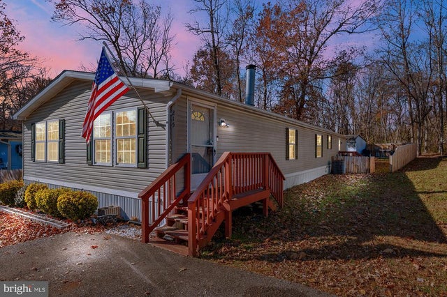 215 Jaguar Dr, Lothian