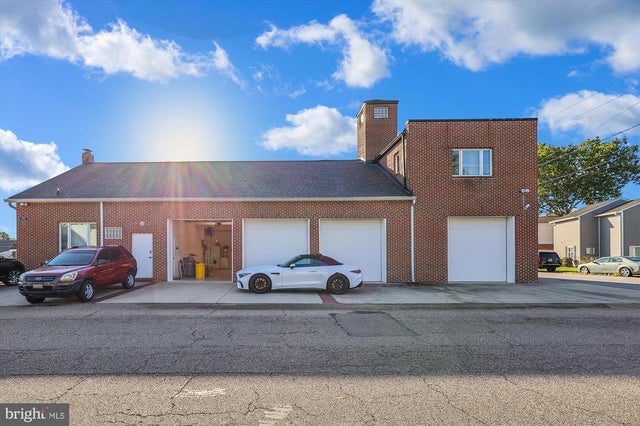 1001 Hilltop Rd, Baltimore