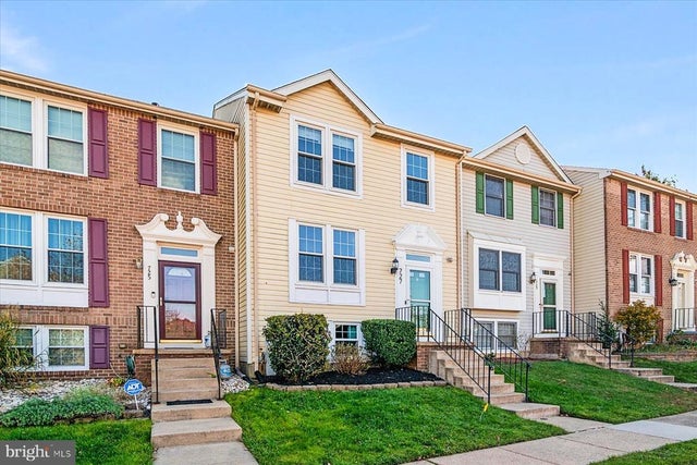 727 Dayspring Dr, Odenton