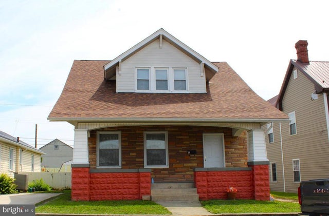 22 S Massachusetts Ave, Cumberland