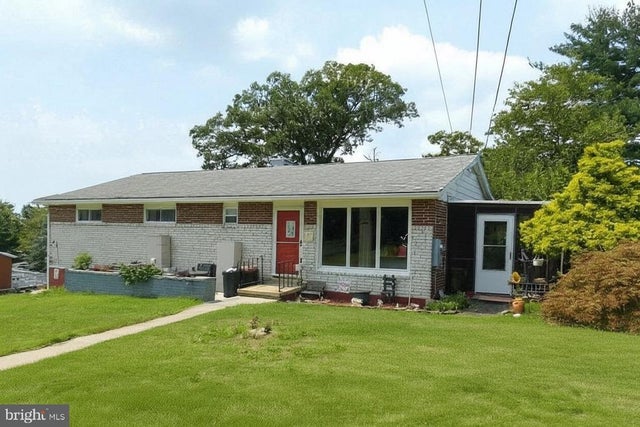 805 White Ave, Cumberland