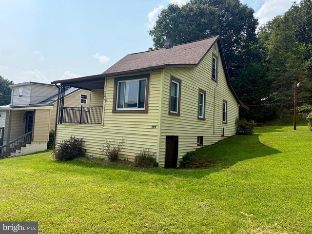 11919 Amherst Ave Ne, Cumberland