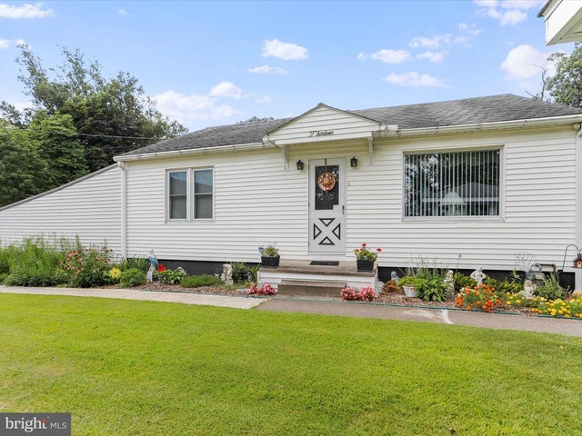 13 S Woodlawn Ave, Lavale