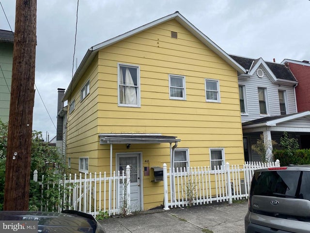 418 Columbia St, Cumberland