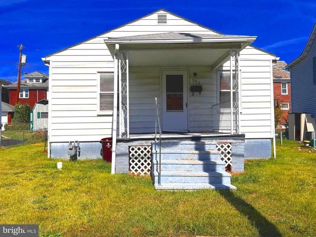 503 Avirett Ave, Cumberland