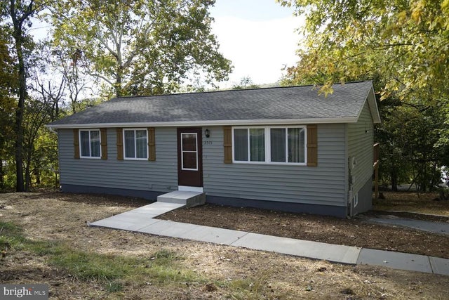 13515 Primrose St, Cumberland