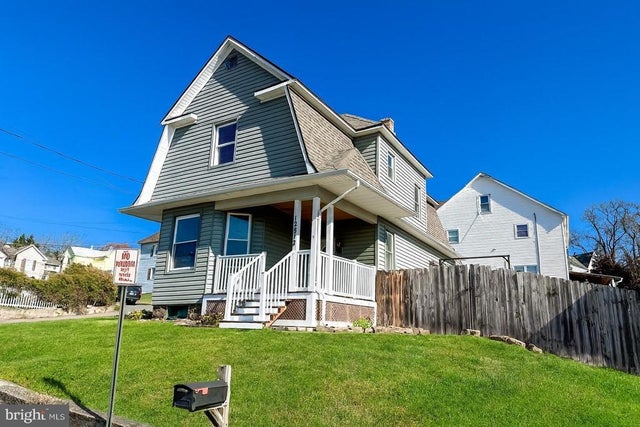 12812 New Row Rd Nw, Mount Savage