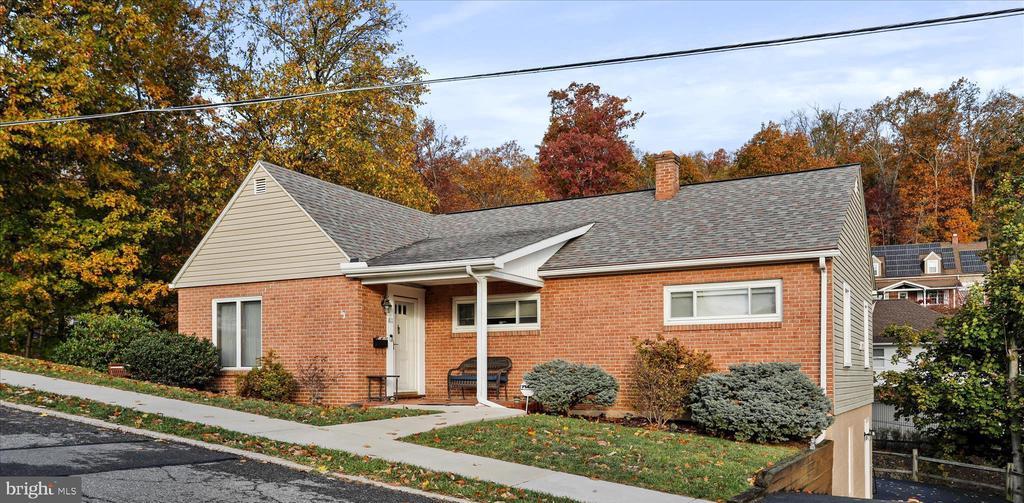 811 Camden Ave, CUMBERLAND