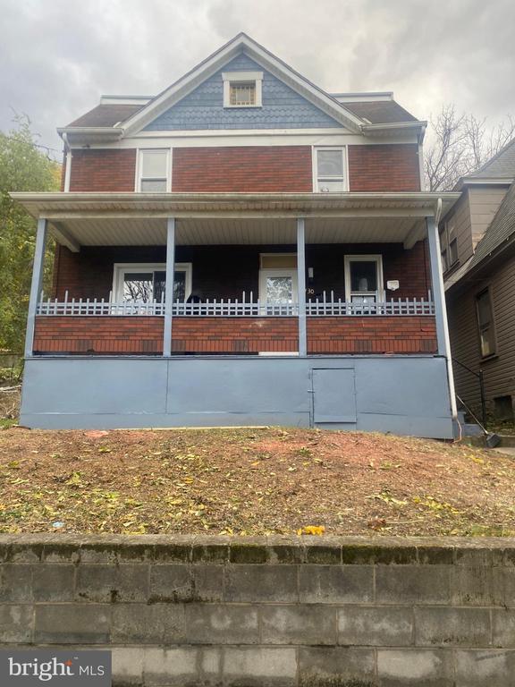 730 Baker St, CUMBERLAND