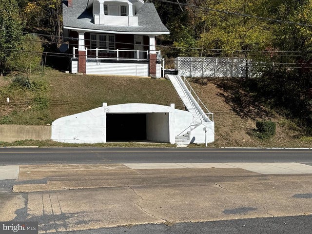 651 Greene St, Cumberland