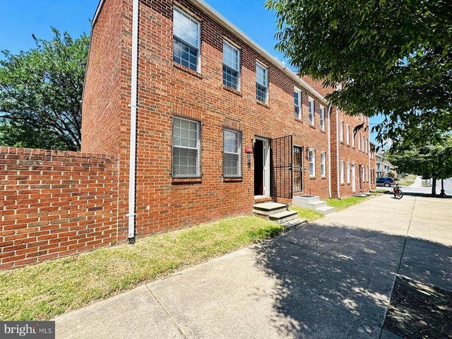 1310 E Monument St, Baltimore