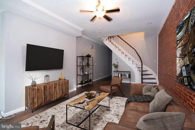 745 Dolphin St, Baltimore