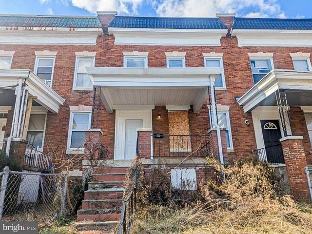 304 Lyndhurst St, Baltimore