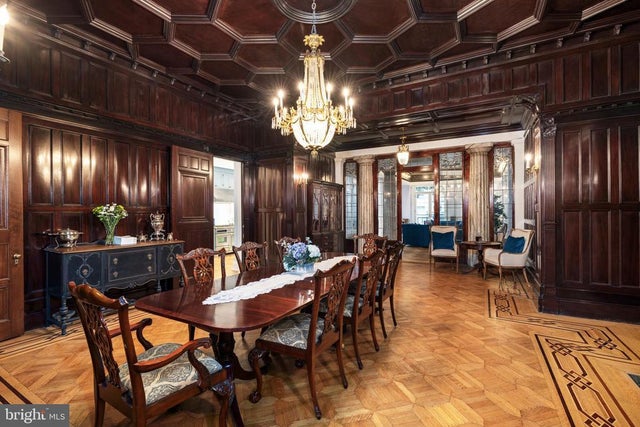 829 Park Ave, Baltimore