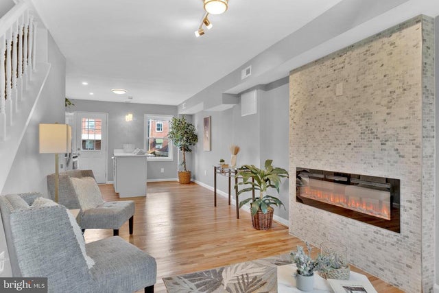 3821 Lyndale Ave, Baltimore