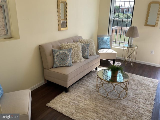 703 E 22nd St, Baltimore