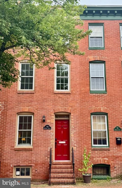 739 Mchenry St, Baltimore