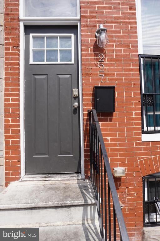 227 N Rose St, Baltimore