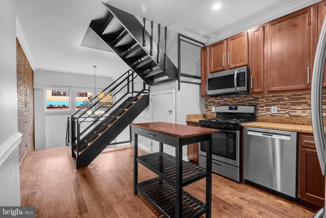 520 N Chester St, BALTIMORE