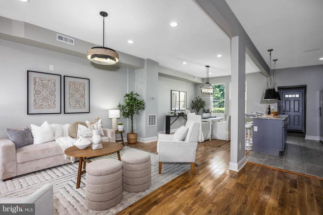 1621 E 32nd St, Baltimore