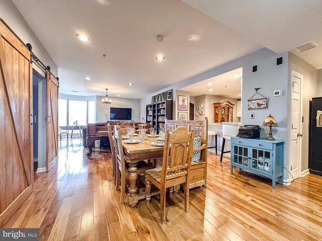 10 E Lee St #808, Baltimore