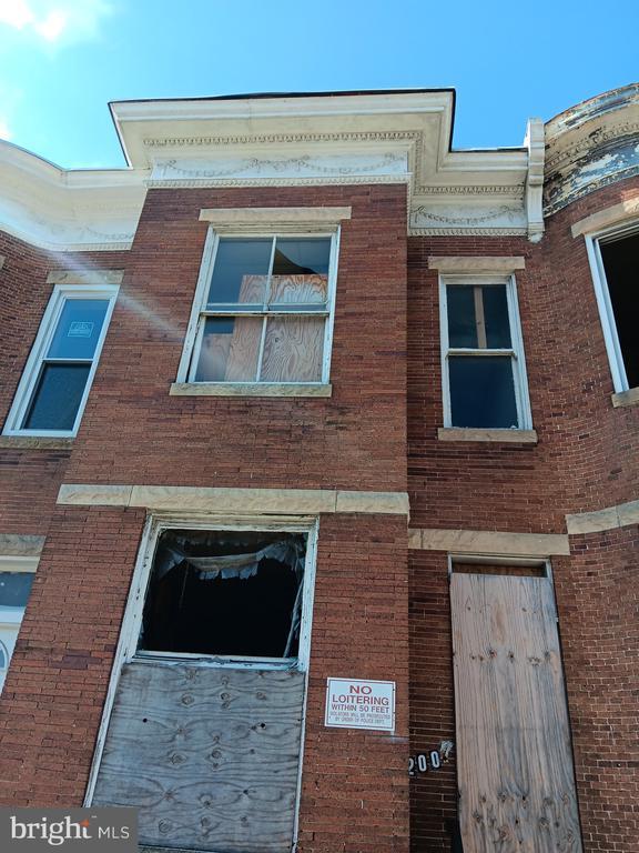 2007 E North Ave, Baltimore