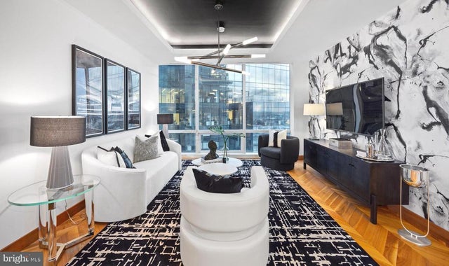 300 International Dr #1906, Baltimore