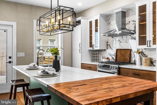 1003 S Carey St, Baltimore