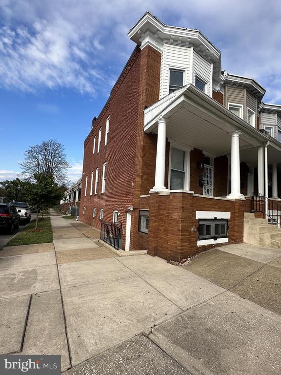 2826 The Alameda, Baltimore