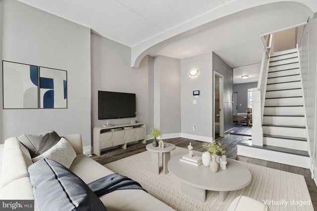 816 N Port St, Baltimore