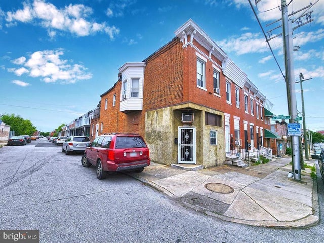 2819 E Monument St, Baltimore