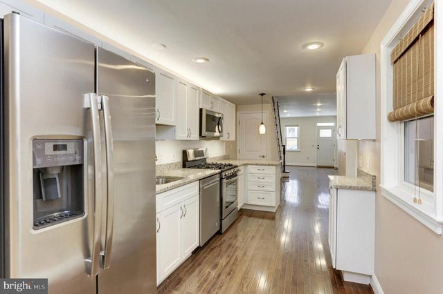 426 S Eden St, Baltimore