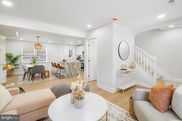 832 Wildwood Pkwy, Baltimore