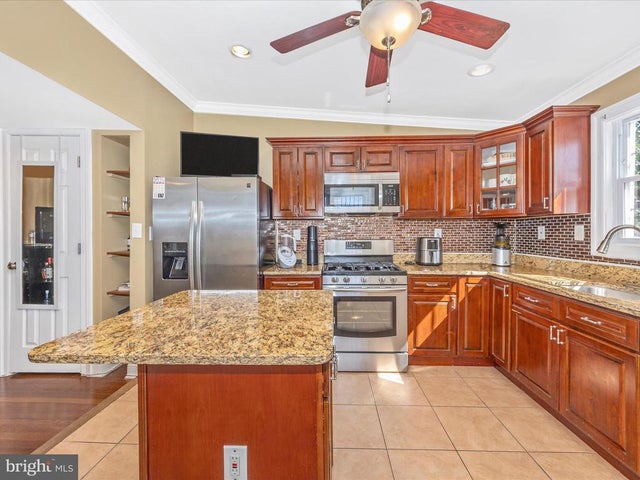 509 Wyeth St, Baltimore