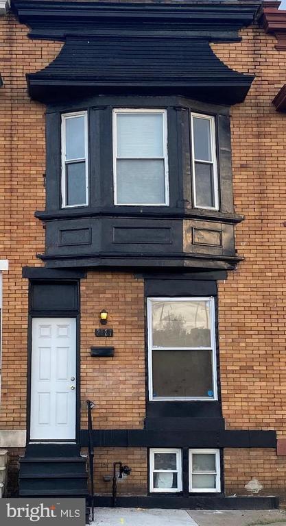 2127 W Mulberry St, Baltimore