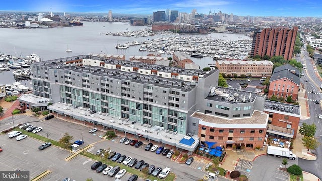 2702 Lighthouse Point East #532, Baltimore
