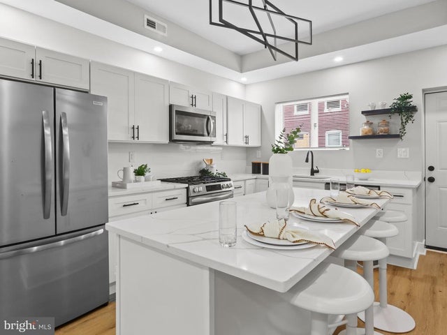 5 N Clinton St, Baltimore