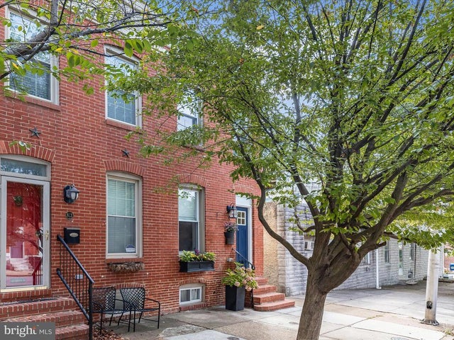 815 S Clinton St, Baltimore