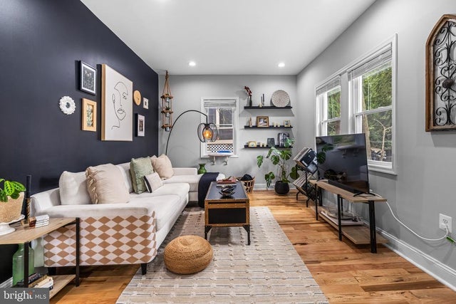 723 Highwood Dr, Baltimore