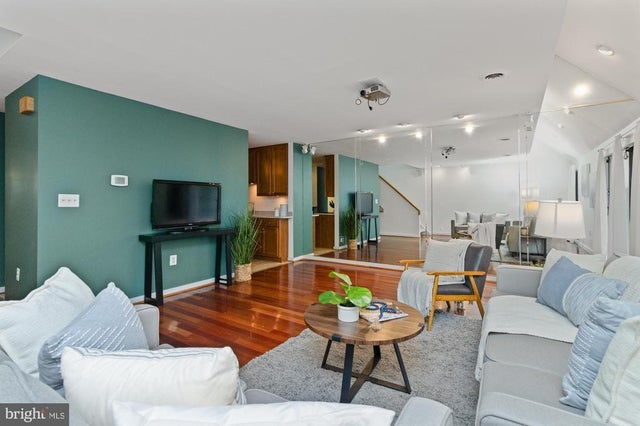 2214 Clove Ter, Baltimore