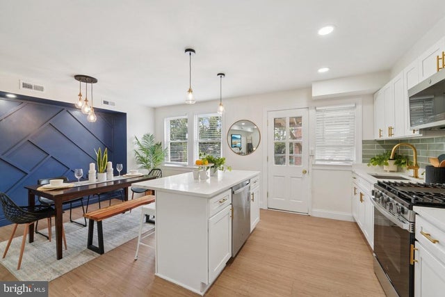 827 N Augusta Ave, Baltimore